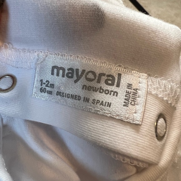 Mayoral Pink Embroidered Flowers Ruffles Blouse Eyelet Shorts Set 1-2 Months - Picture 2 of 7